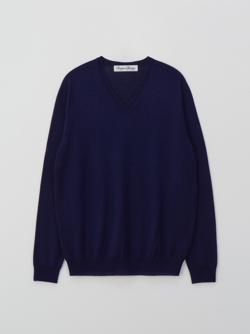 Classic v-neck merino wool knit_d.navy